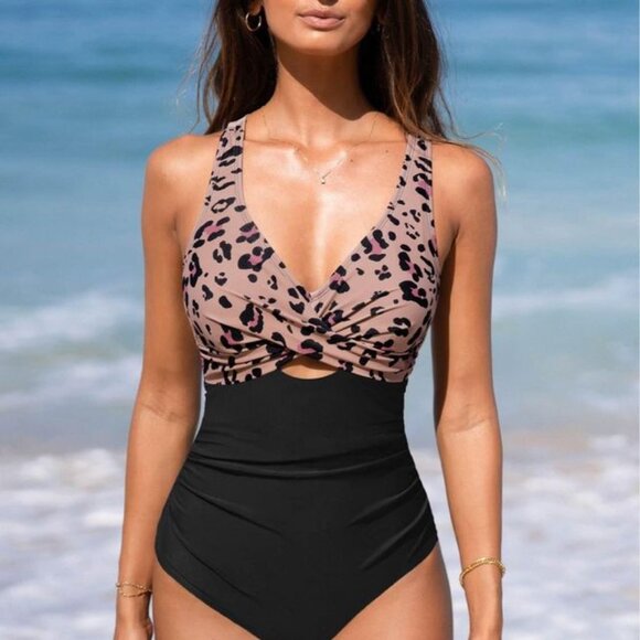 Cupshe Swimsuit - Picture 1 of 2